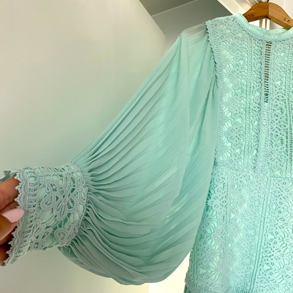 Greta Balloon Sleeve Embroidered Mini Dress in Mint - Picture 6 of 12